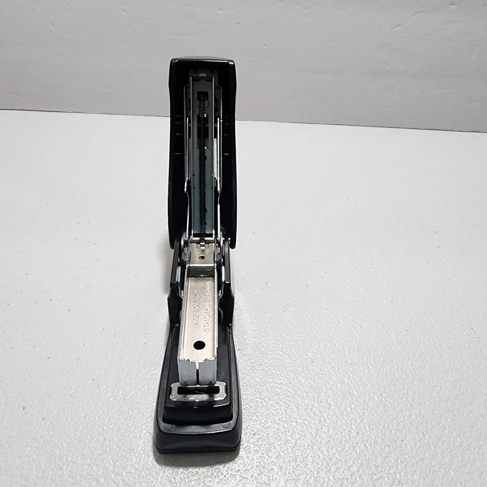 Bostitch Heavy Duty Stapler 40 Sheet Cap No Jam Compact Half Strip Black NOB